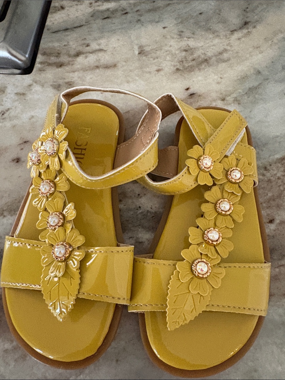 Fashion Yellow gold Floral Gem Kids Sandals